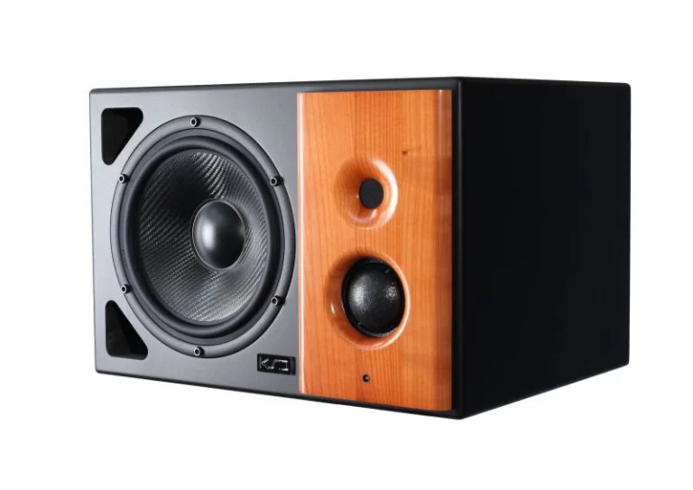 A200 studijos monitorius