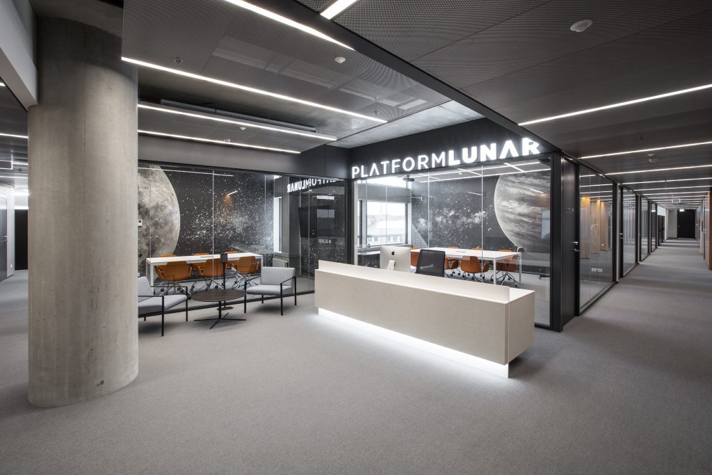 Platform Lunar – vaizdo projekcija
